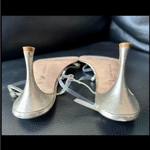 MANOLO BLAHNIK METALLIC GOLD LEATHER CLEAR PVC STRAPPY HEELS SANDALS THONG 40.5 - Picture 9 of 12
